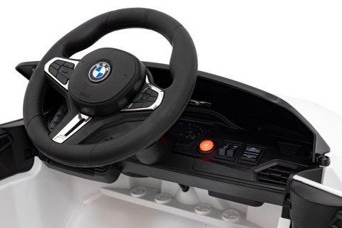Pojazd, samochód BMW M4 Biały
